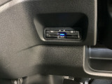 指定工場併設で末永く品質を保ちます。12ヶ月点検や車検はもちろんのこと、国家資格整備士によるお車のアドバイスも致します。