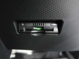 ETC車載器付きです。高速道路の料金所もスムーズに通過できます。