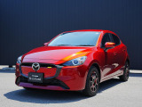 世界統一名称の『MAZDA2』となったコンパクト。「Be a Driver」のスローガンのもと、最適なドライビングポジションを提供できる室内空間と思い通りの走行性能を持った、クラスを超えたお車です!