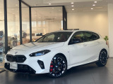 M135i xDrive が入庫しました。ボディーカラーはアルピンホワイトのお車です。