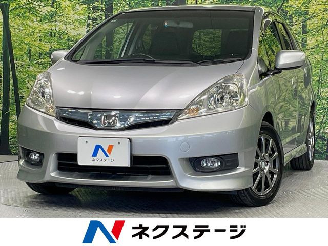 フィットシャトルハイブリッド 1.3 ナビプレミアムセレクション 