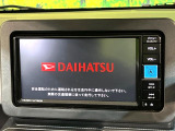 【純正ナビ】人気の純正ナビを装備しております。ナビの使いやすさはもちろん、オーディオ機能も充実!キャンプや旅行はもちろん、通勤や買い物など普段のドライブも楽しくなるはず♪
