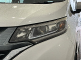 LEDヘッドライトは、点灯の瞬間から最大光量を発揮し、突然暗くなるトンネルなどでの安定感を高めます。