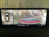 狭い場所での駐車やすれ違いなどでより的確な運転操作に役立つ360&deg;ビューモニターが装備されています。
