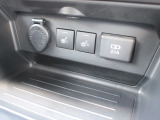 シートヒーター装備付き車!!座席に埋め込まれた電熱線によりシートを暖めることが出来る装備で、温められたシートは、寒い冬には最適です!!