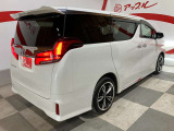 【納車前整備】安心してお乗り頂くために、ご納車前に、認証または指定工場にて法令12ヶ月点検整備を実施します。