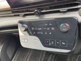 移動時の車内も快適に オートエアコンです