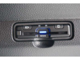 有料道路のレーン通過に便利なETC車載器を装着しています。ご利用にはセットアップが必要となります。
