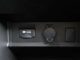 非常時やキャンプなどに役立つAC100Vコンセント付き