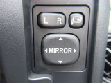 駐車時や狭い道でのすれ違い時に気を使うミラー。電動格納式ドアミラーはそんな時に便利です。