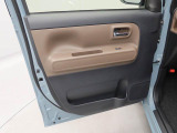 中古車は一物一価、同じようなお車でも、整備状況、外内装の状態など様々です。