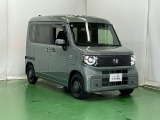 スライドドアなら狭い駐車場でもドアをぶつける心配がありません。ステップが低く乗り降りもしやすいです。