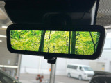【デジタルインナーミラー】後席の大きな荷物や同乗者で後方が確認しづらい時でも安心!カメラが撮影した車両後方の映像をルームミラー内に表示。クリアな視界で状況の確認が可能です!