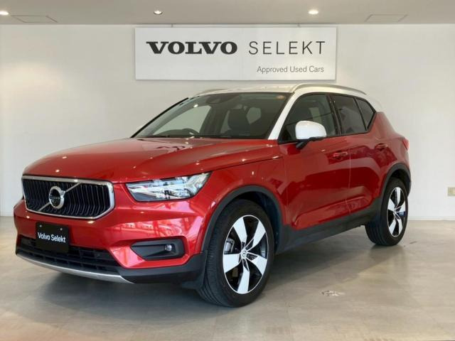 XC40 B4 AWD モメンタム 4WD