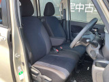 長時間の運転でも疲れにくいシートです。