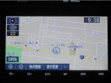 視認性に優れたナビゲーションを装備。現在地が分かりやすく、初めての場所でも安心してドライブ出来ます。日常使いから遠出まで、頼れる装備です。