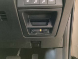 ETCが装着されています。再セットアップ後高速道路の料金所をノンストップで通過できて大変便利です。