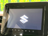 【メーカー純正ナビ】インテリアに溶け込むスタイリッシュな「専用設計」メーカーナビを装備♪視認性や操作性など基本性能にも優れ、より上質なカーライフをお楽しみいただけます。