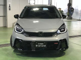 保証期間は6ヶ月及び期間内走行10000km以内です。詳しくは営業スタッフにお問い合わせください。