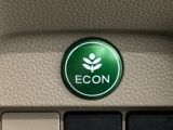 ★ECONスイッチ★ エコドライブを加速しよう!スイッチをONにすると、運転の仕方によるロスを抑え込み燃費をよくするようクルマが頑張ります(*^ー^*)燃費向上にチャレンジ♪