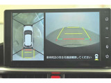 専用のカメラにより、上から見下ろしたような視点で360度クルマの周囲を確認することができます☆縦列駐車や幅寄せ時に活躍してくれます
