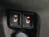 【前席シートヒーター】寒い日に重宝するシートヒーター!エアコンより早く温まってくれるので寒がりの人も安心ですね♪エアコンの温風は乾燥するから苦手、という方にもをおすすめです。