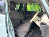 運転席シート廻りは使用感も少なく、良好な状態となっています。丁寧に使われていたことがよくわかりますね。