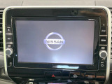 【大画面純正ナビ】人気の大型9インチナビを装備。存在感のある大画面はインパクト大!ナビ利用時のマップ表示は見やすく、テレビやDVDは臨場感がアップ!いつものドライブがグッと楽しくなります♪