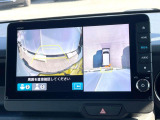 【マルチビューカメラシステム】専用のカメラにより、上から見下ろしたような視点で360度クルマの周囲を確認することができます☆縦列駐車や幅寄せ時に活躍してくれます♪