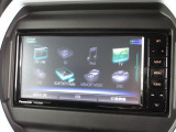 ナビゲーションはパナソニック7インチナビを装着しております。AM、FM、CD、DVD再生、Bluetooth、フルセグTVがご使用いただけます。初めて訪れた場所でも安心ですね!