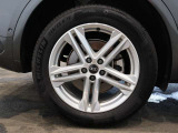 アルミホイール5ツインスポークスターデザイン8J x 19 235/55R19