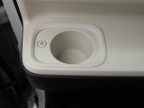 納車の前にはエンジンオイル、オイルエレメント、エアクリーナー、クーラント、バッテリー、ワイパーゴムのチェックまたは交換を行います!