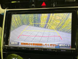【バックカメラ】駐車時に後方がリアルタイム映像で確認できます。大型商業施設や立体駐車場での駐車時や、夜間のバック時に大活躍!運転スキルに関わらず、今や必須となった装備のひとつです!