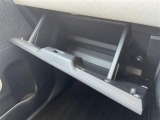 店舗にて現車の確認もいただけますので、お電話で在庫のご確認の上是非ご来店くださいませ。