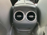 常に60台程度の展示をしております。全ての在庫をインターネットに掲載しきれておりません。インターネットに掲載していない車両でも、お探しの車両がご案内出来るケースもございますので、是非一度ご相談下さい。