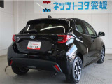 広々とした車内空間に優れた燃費性能。更にデザインも上質で人気のお車です!