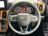 【純正革巻きステアリング】上質な革を使用することで、手にしっかり馴染みとても運転しやすいハンドルです♪