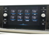 【Ready 2 Discover】VWインフォティメントシステム AMFM、ワイドFM対応、ジェスチャーコントロールなどの機能付きです。ナビの機能はありません。