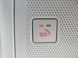 エアバッグ作動時や後突時、もしくは車内のSOSボタンを押した際に緊急通報オペレーターに連携し、救急・警察を手配します。更にオペレーターにも連携、お客様のご要望に応じてロードサービスの手配を行います。