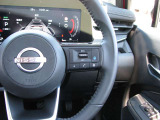 プロパイロットの操作スイッチを装備しています♪♪前車を追従したり減速をしたり運転手の負担を軽減するための装置です。