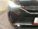 LEDヘッドライトです。デザイン性がよくとても明るいので、夜間の走行や悪天候でも安心です。しかも長寿命!