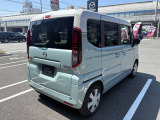 角ばったデザインは車内空間だけではなく、運転時の車体感覚のつかみやすくなっております!初めて運転される方や狭い道での運転もストレスフリーです!