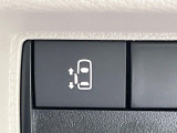 【パワースライドドア】スマートキーや運転席のスイッチでスライドドアの開閉が可能♪電動だから力を入れてドアを開ける必要が無く、小さいお子様でも、重い荷物を持っている時もラクに開け閉めできます♪