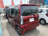 ☆お車についた傷やヘコミ、事故の修理もハヤシにお任せください。自社鈑金工場で修理ができますの安心です☆