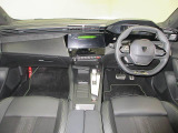 プジョーと言えばのi-Cockpit