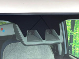 【スマートアシスト】走行中に前方の車両等を認識し、衝突しそうな時は警報とブレーキで衝突回避と被害軽減をアシスト。より安全にドライブをお楽しみいただけます。
