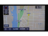 ディスプレイオーディオを装備。スマホとクルマをつなぐことで、これまでのナビに加えて、いろんなサービスが楽しめます。