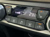 シートヒーターは、車内が冷え切っている時でもシートが温かくなり大変便利です。体の血行を促進する効果もあり、筋肉の緊張がほぐれ、疲れにくくなりますよ。上手に使うと燃費を抑える手助けになってくれます!