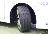 タイヤサイズ 225/45R18。