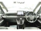 すっきりとした運転席回り☆